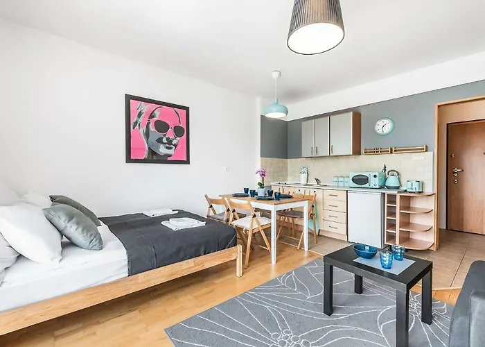 Sea Flats - & Private Parking *